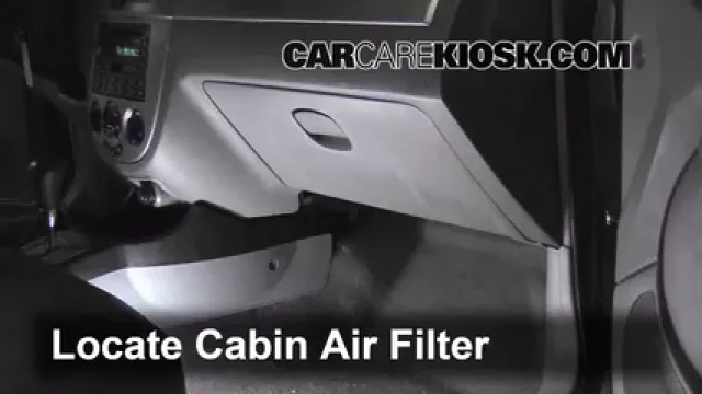 2005 Suzuki Forenza LX 2.0L 4 Cyl. Wagon Filtre à air (intérieur) Changement